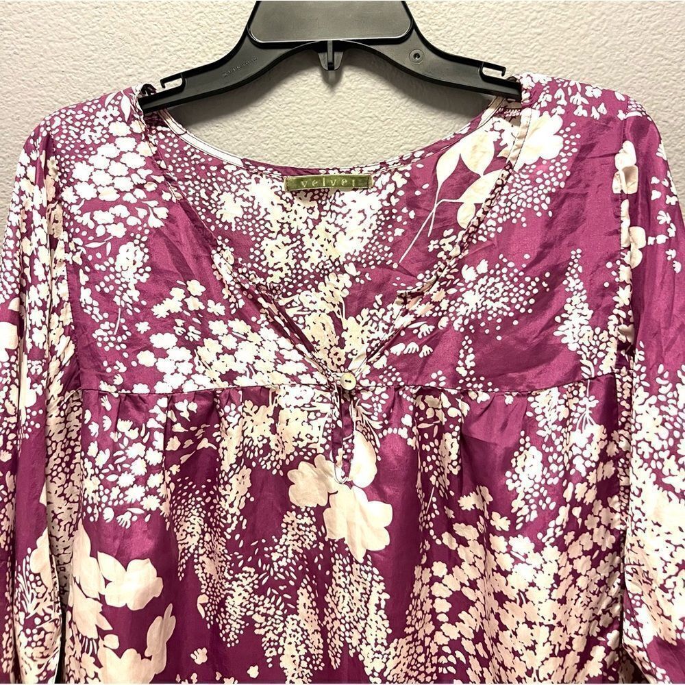 Velvet 100% Silk Floral Print Blouse - Picture 2 of 8